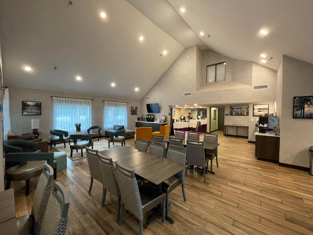 Best Western Fishkill Inn & Suites Экстерьер фото