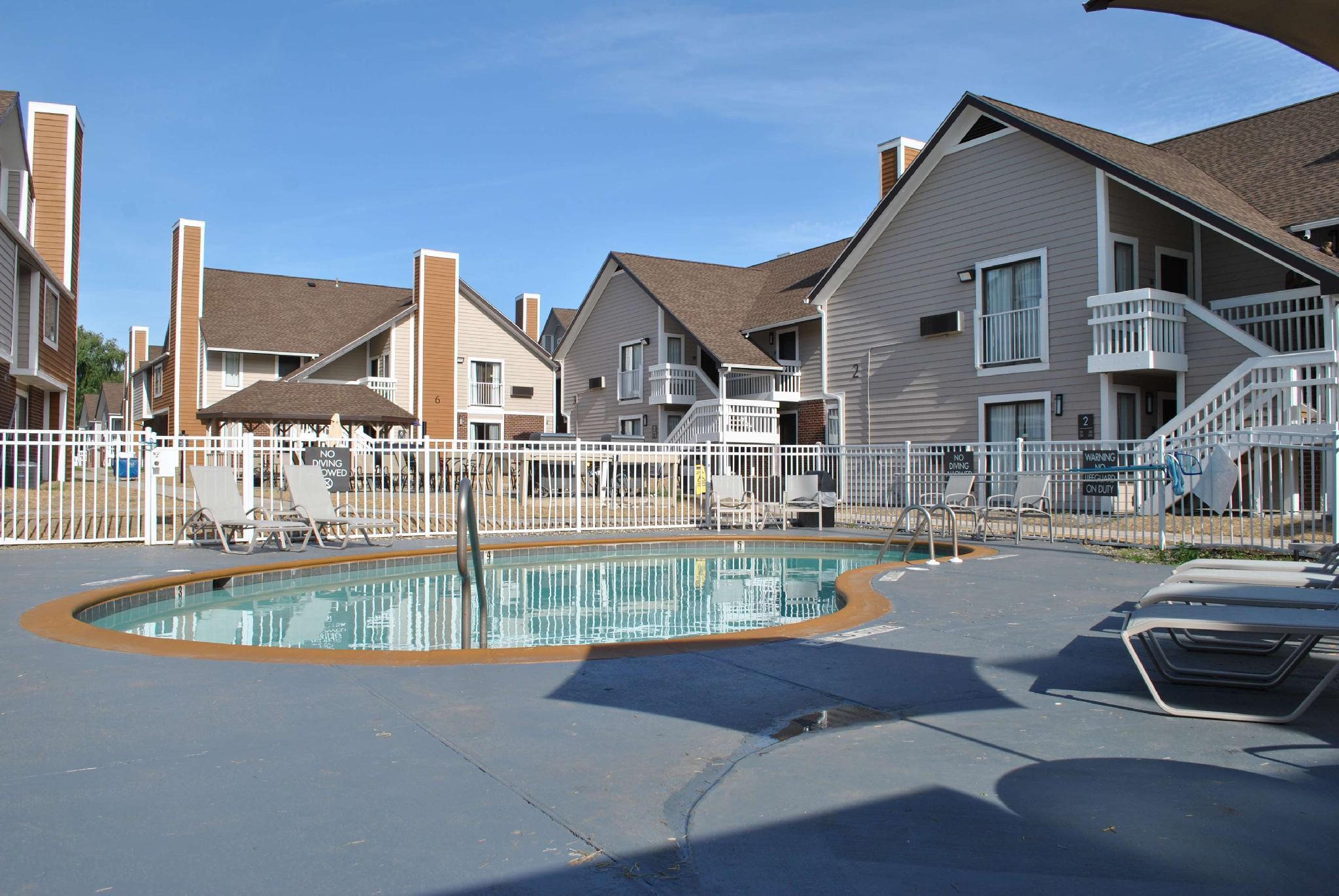 Best Western Fishkill Inn & Suites Экстерьер фото