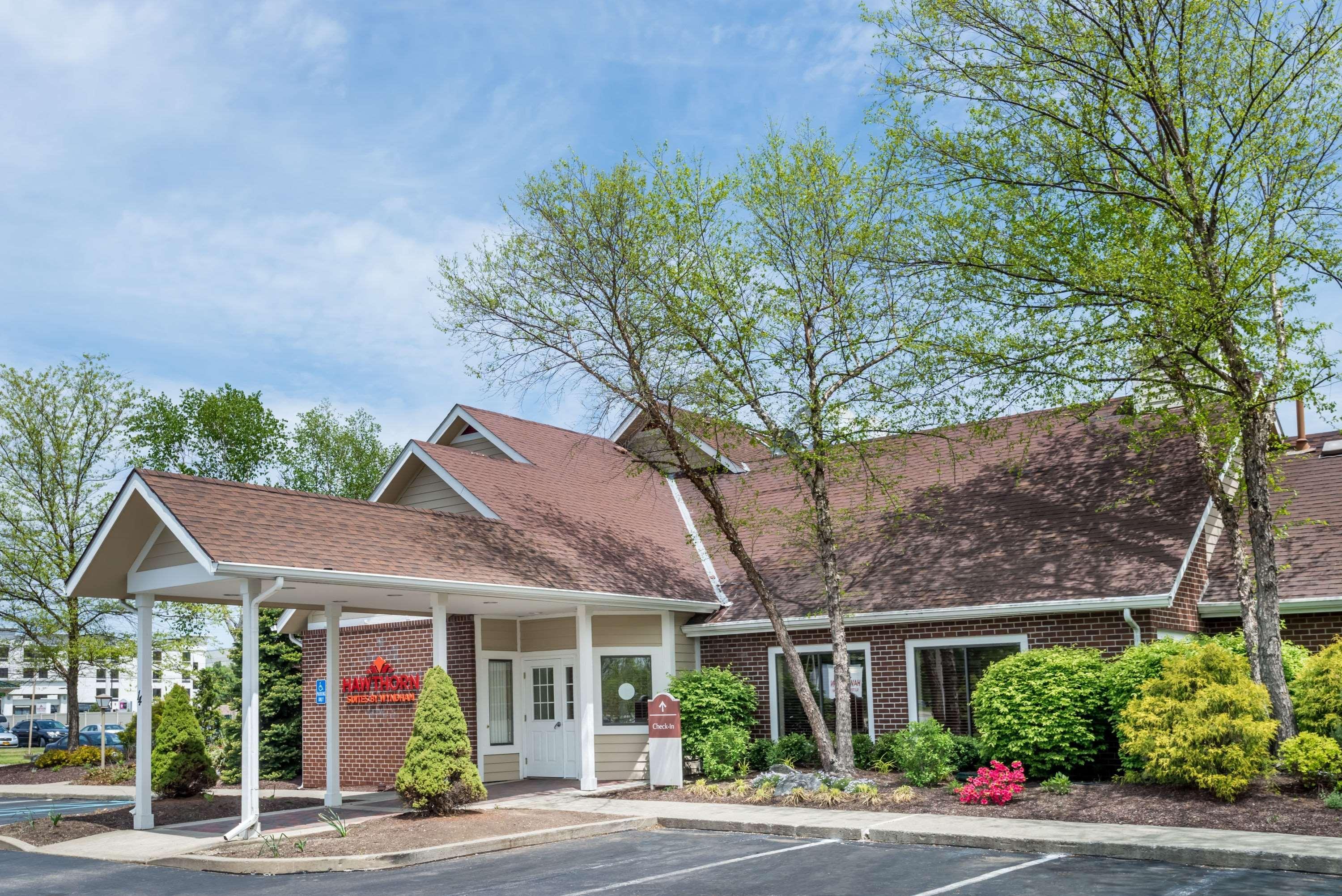 Best Western Fishkill Inn & Suites Экстерьер фото