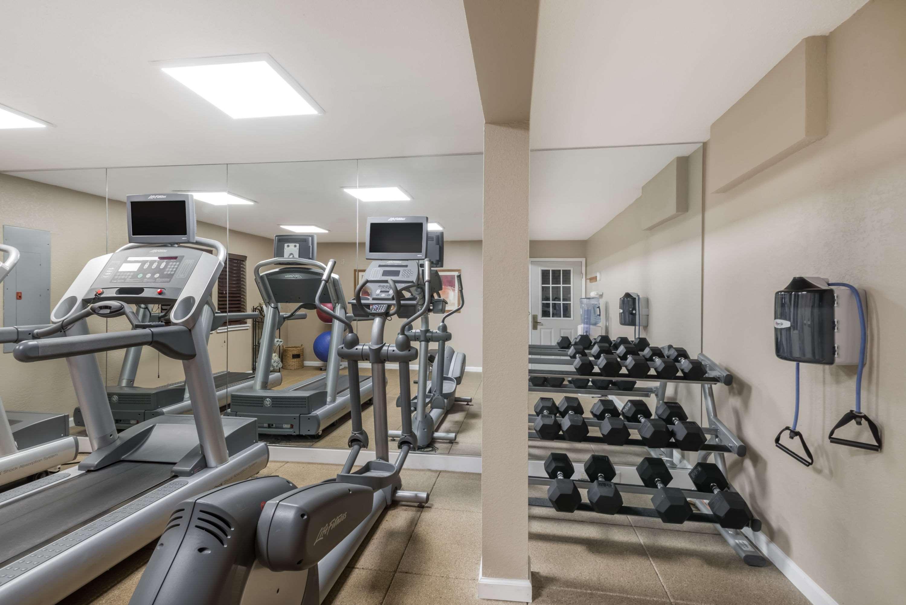 Best Western Fishkill Inn & Suites Экстерьер фото