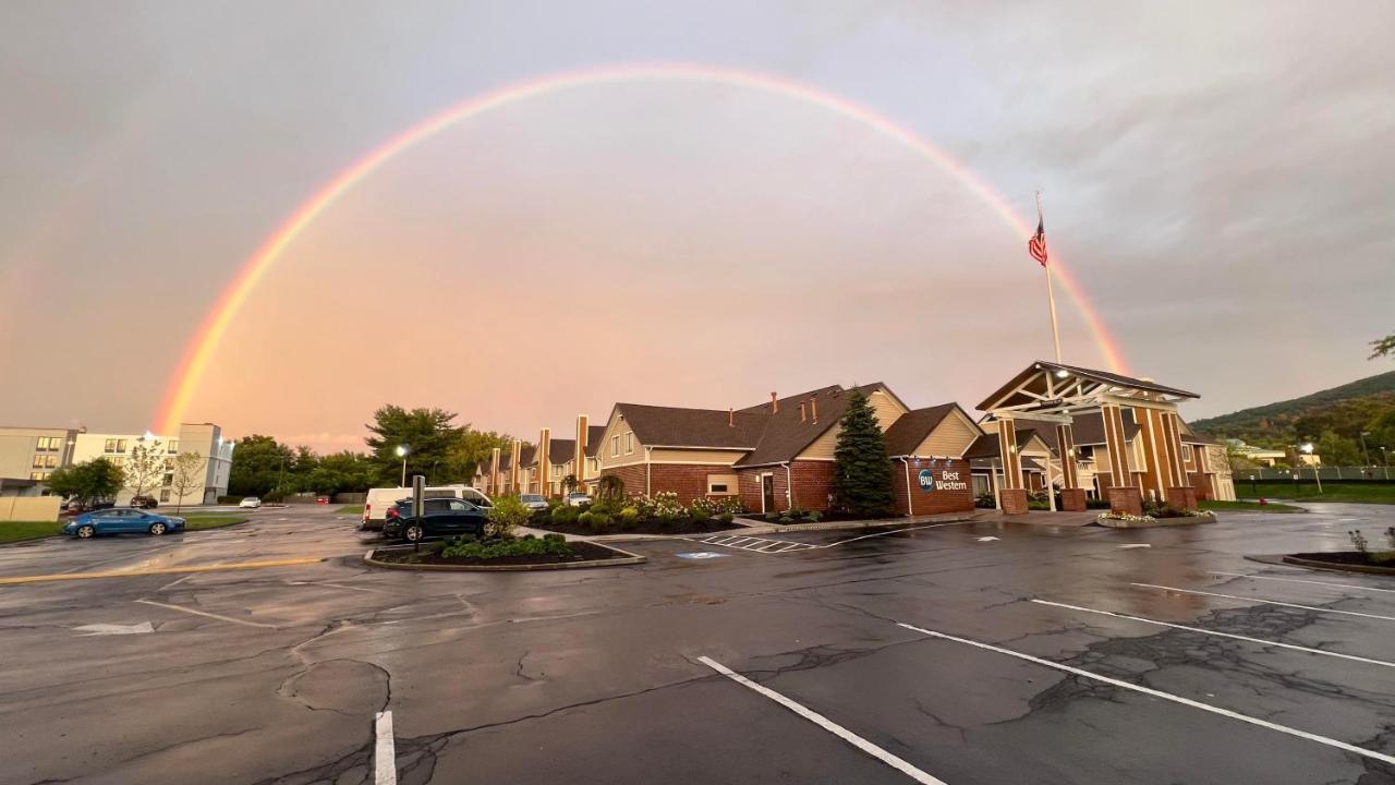 Best Western Fishkill Inn & Suites Экстерьер фото