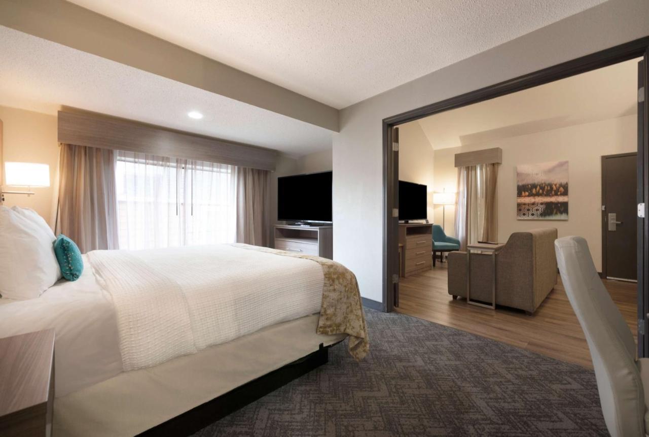 Best Western Fishkill Inn & Suites Экстерьер фото