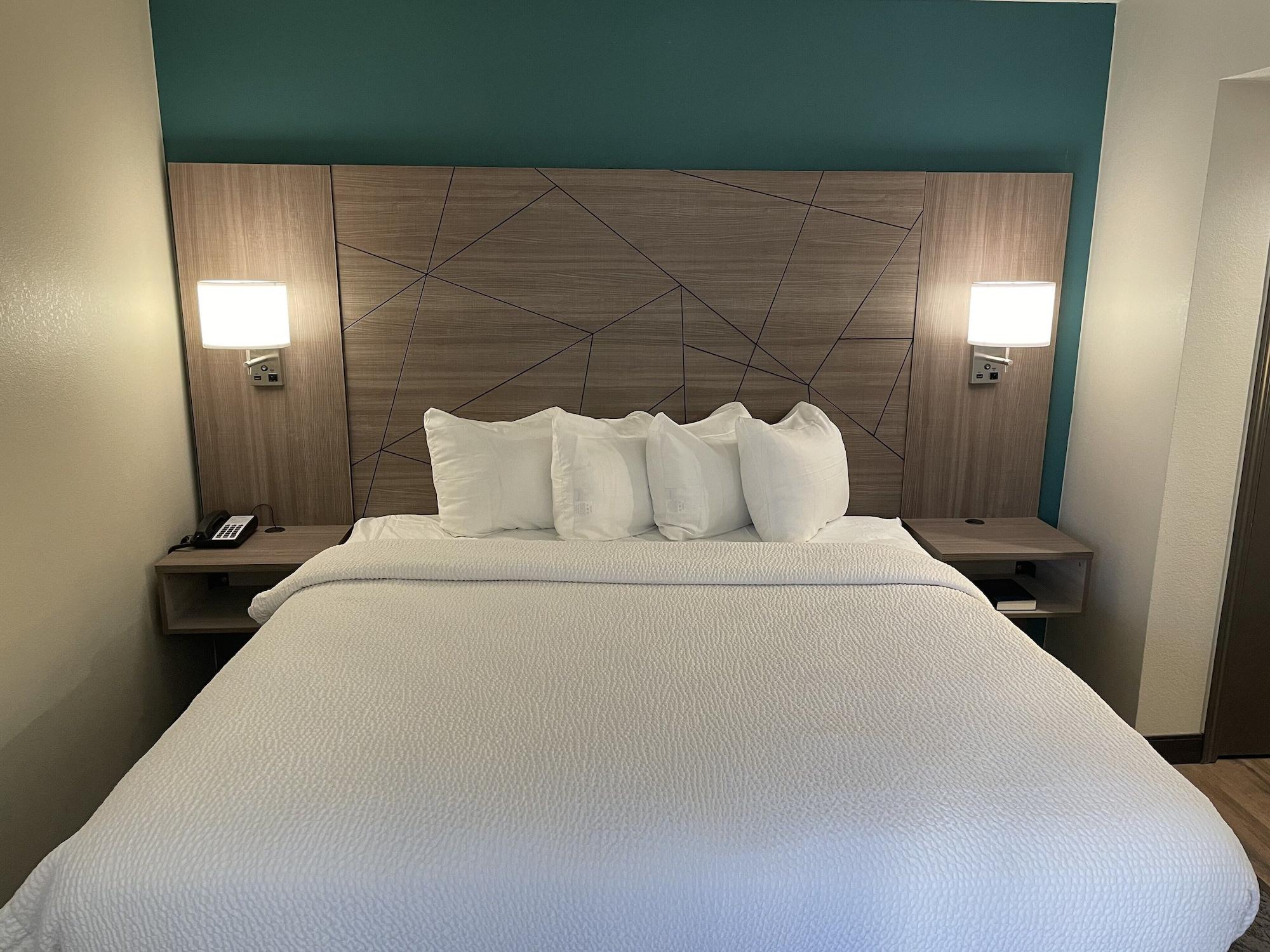 Best Western Fishkill Inn & Suites Экстерьер фото