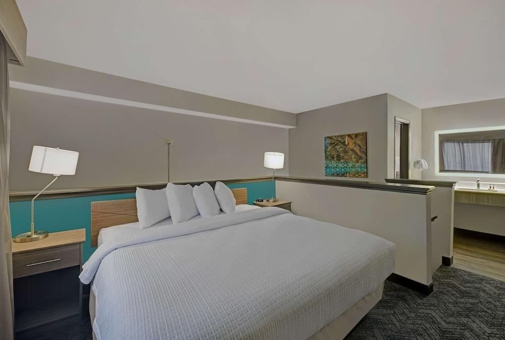 Best Western Fishkill Inn & Suites Экстерьер фото