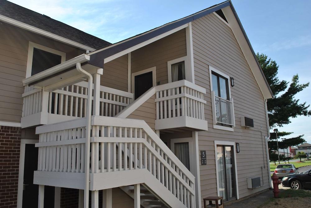 Best Western Fishkill Inn & Suites Экстерьер фото
